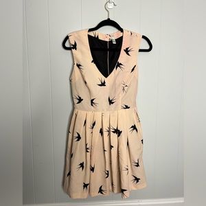 Forever 21 Womens Medium Pink Dress Sleeveless V Neck Button down Back Birds